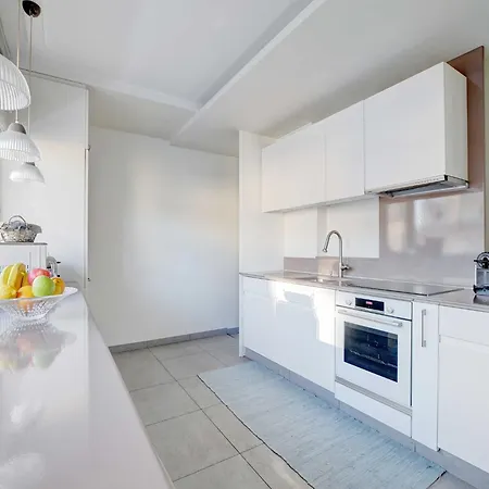 Exceptional 3bdr 6p - View Of The Eiffel Tower *