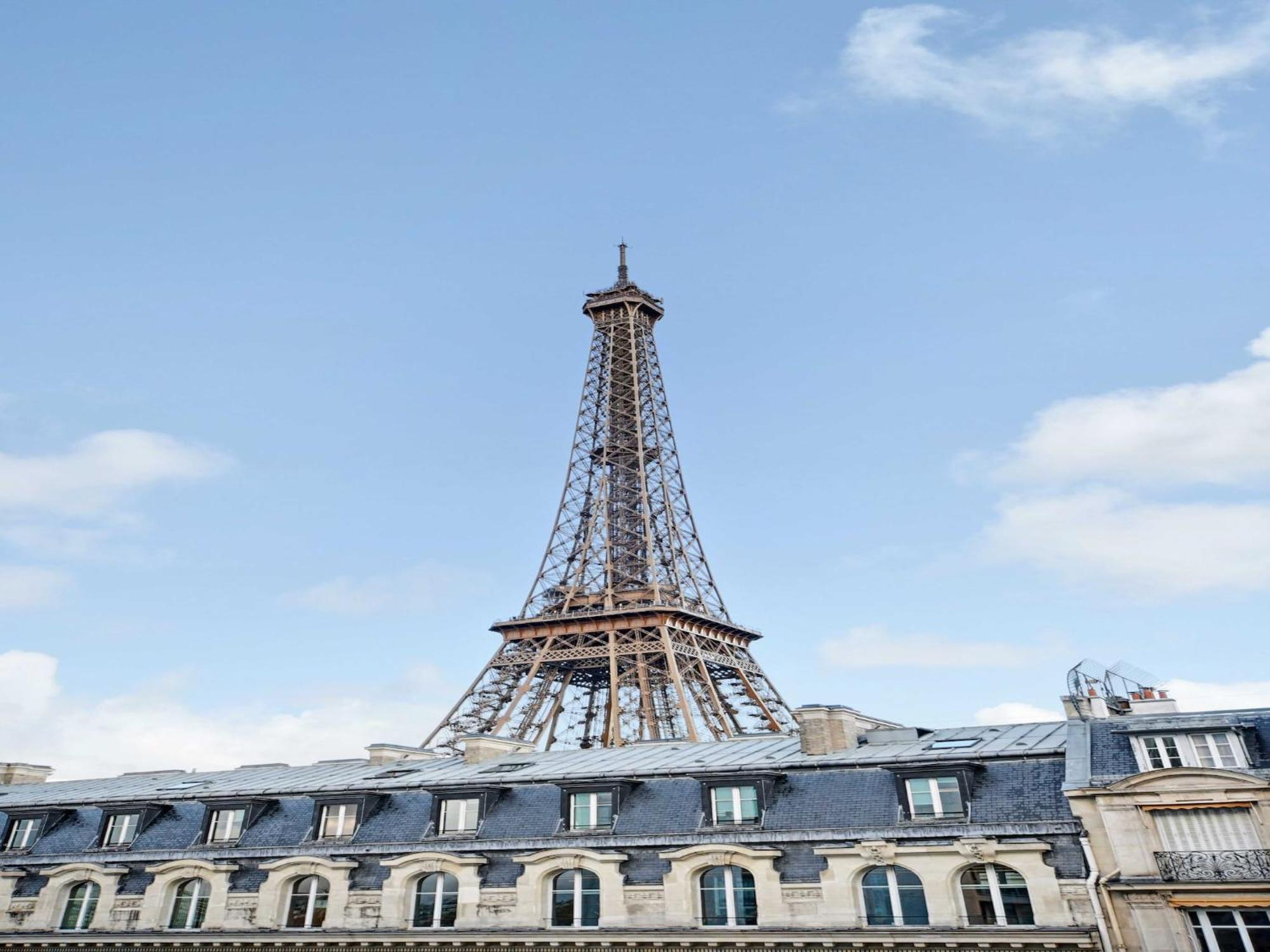 Exceptional 3bdr 6p - View Of The Eiffel Tower Appartamento Parigi